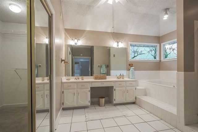 8630 WOOD FARMS CV, Memphis, TN 38016