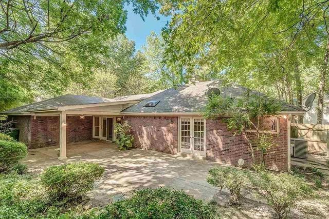 8630 WOOD FARMS CV, Memphis, TN 38016