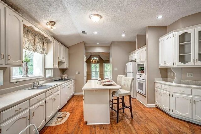 8630 WOOD FARMS CV, Memphis, TN 38016