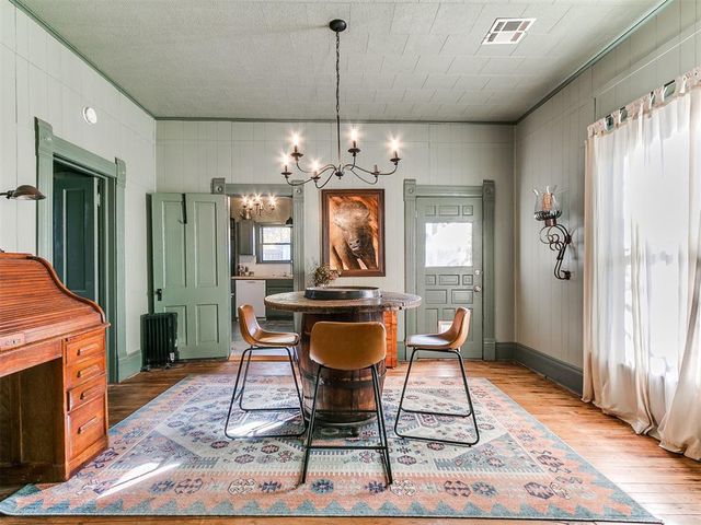 318 S 2nd Street, Guthrie, OK 73044