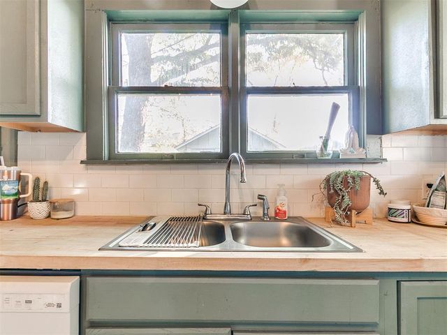 318 S 2nd Street, Guthrie, OK 73044