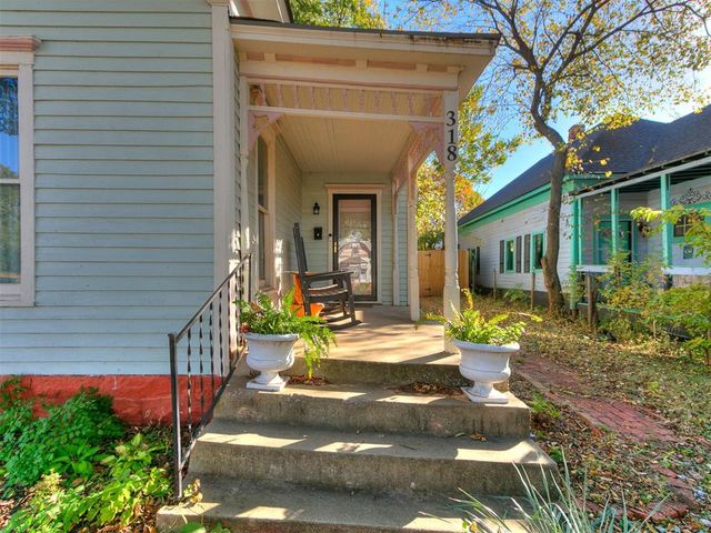 318 S 2nd Street, Guthrie, OK 73044