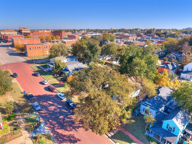 318 S 2nd Street, Guthrie, OK 73044