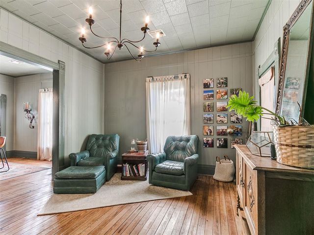 318 S 2nd Street, Guthrie, OK 73044