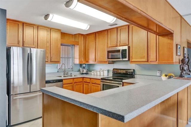 3863 CATALINA DRIVE, Bradenton, FL 34210