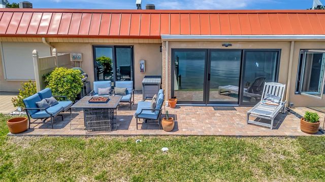 3863 CATALINA DRIVE, Bradenton, FL 34210