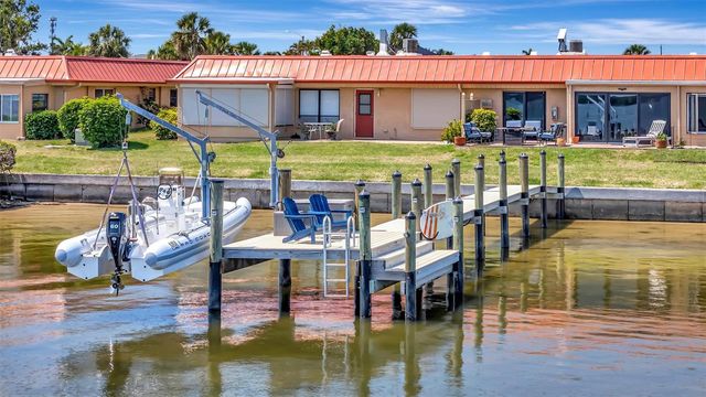 3863 CATALINA DRIVE, Bradenton, FL 34210
