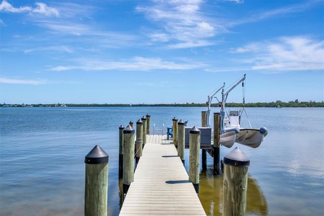 3863 CATALINA DRIVE, Bradenton, FL 34210