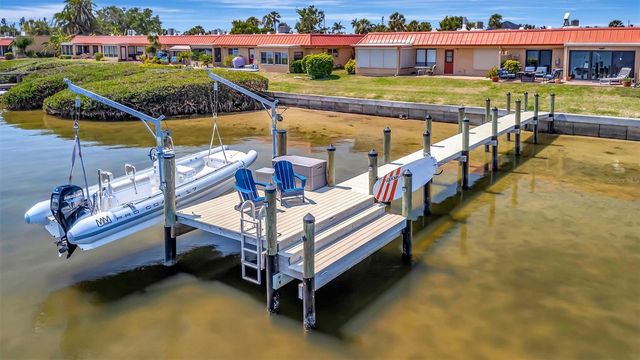3863 CATALINA DRIVE, Bradenton, FL 34210