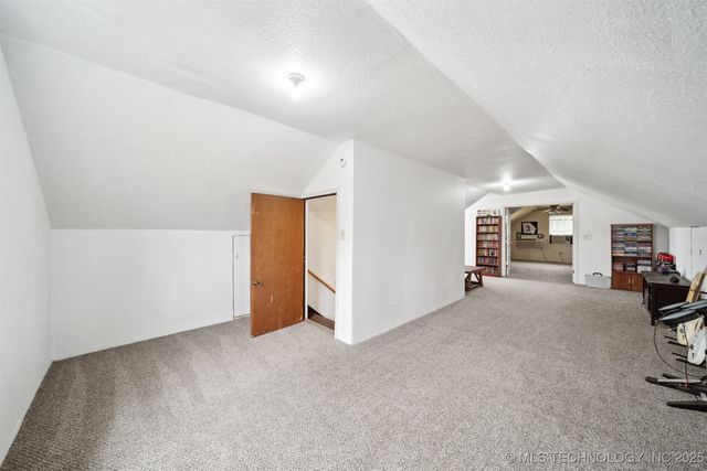 321 W 50th Place, Sand Springs, OK 74063