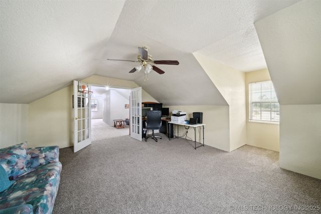 321 W 50th Place, Sand Springs, OK 74063