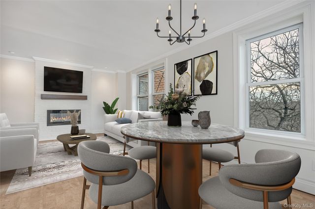 42-30 Douglaston Parkway 5C, Douglaston, NY 11363