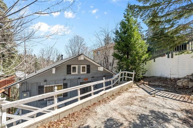 26305 Jacqueline Road, Twin Peaks, CA 92391