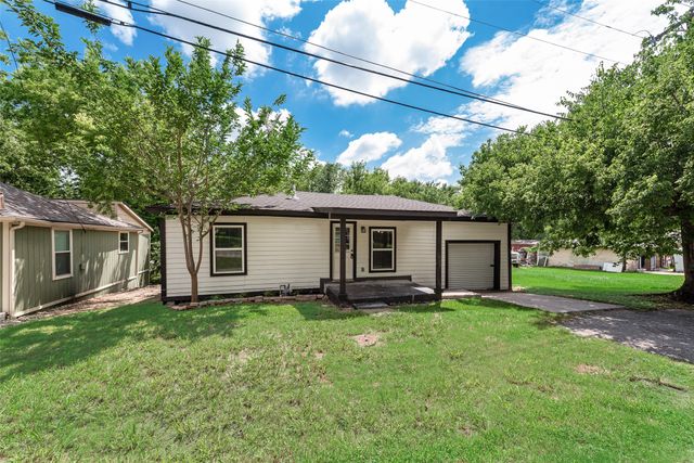 105 Weaver Street, Forney, TX 75126