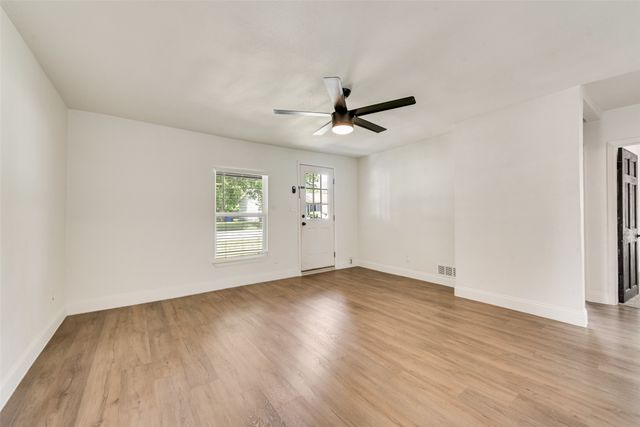 105 Weaver Street, Forney, TX 75126