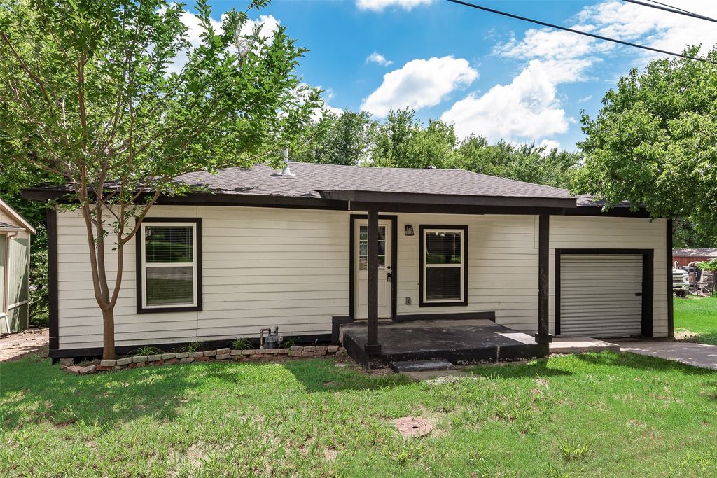 105 Weaver Street, Forney, TX 75126