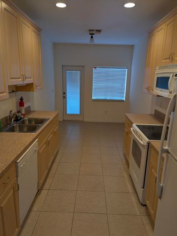 2062 SE Glen Ridge Drive, Port St. Lucie, Port St Lucie, FL 34952