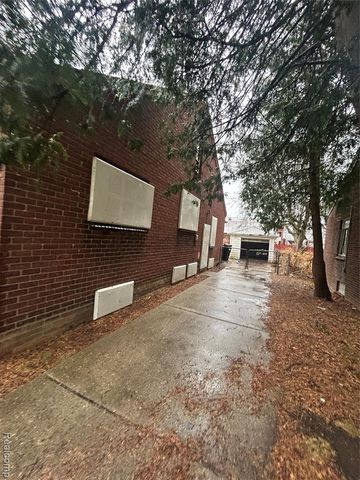 8212 E Lantz Street, Detroit, MI 48234