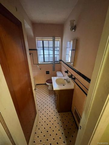 8212 E Lantz Street, Detroit, MI 48234