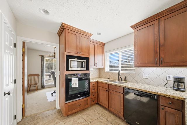 1401 Francis Drive, College Station, TX 77840