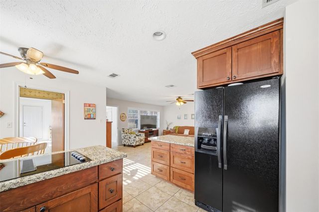 1401 Francis Drive, College Station, TX 77840