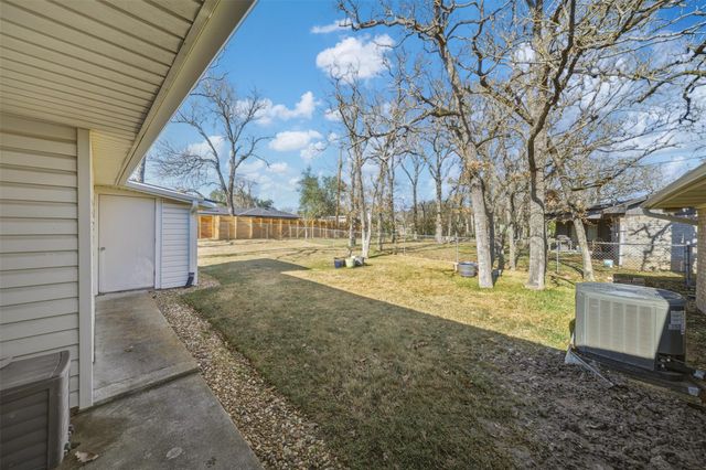 1401 Francis Drive, College Station, TX 77840