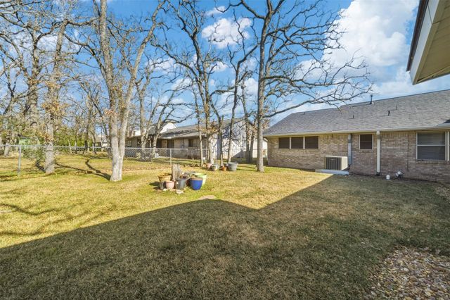 1401 Francis Drive, College Station, TX 77840