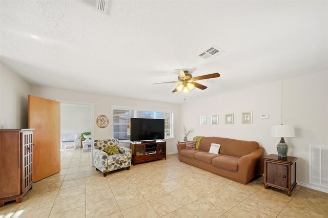 1401 Francis Drive, College Station, TX 77840