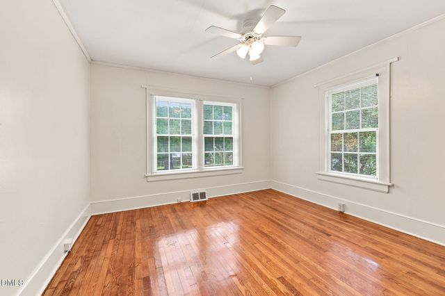 820 W Knox Street, Durham, NC 27701