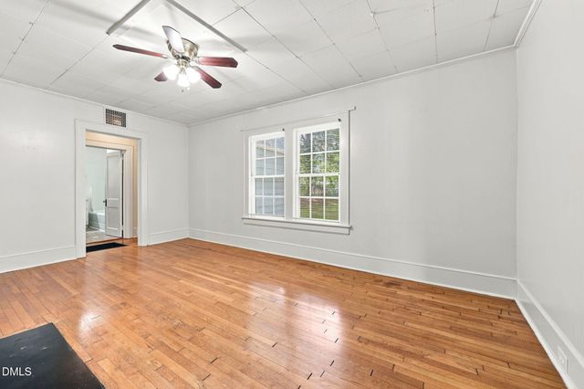 820 W Knox Street, Durham, NC 27701