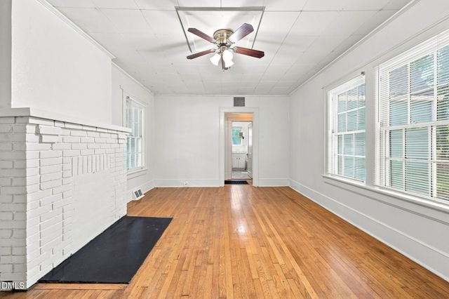 820 W Knox Street, Durham, NC 27701