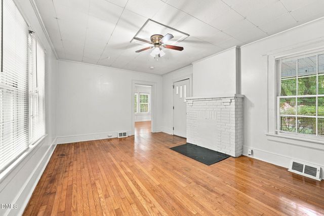 820 W Knox Street, Durham, NC 27701
