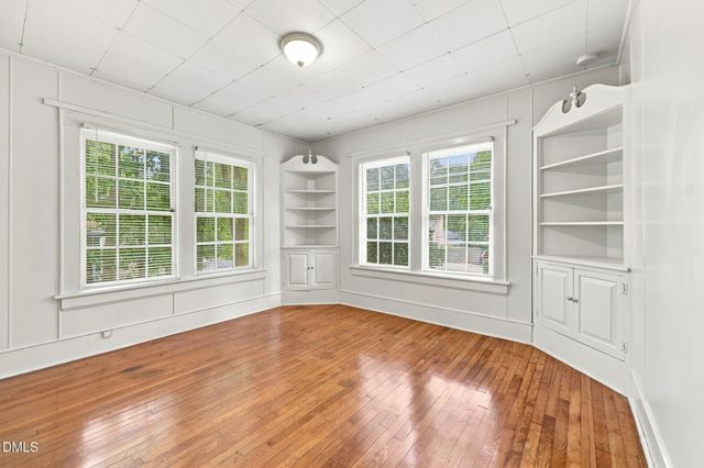 820 W Knox Street, Durham, NC 27701