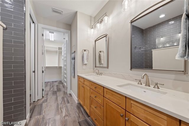 9076 Rialto ST 6204, Naples, FL 34113