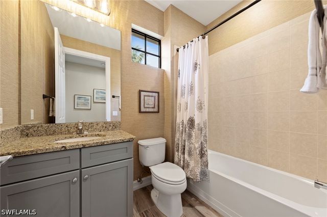 9076 Rialto ST 6204, Naples, FL 34113