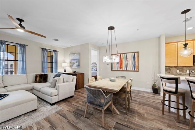9076 Rialto ST 6204, Naples, FL 34113