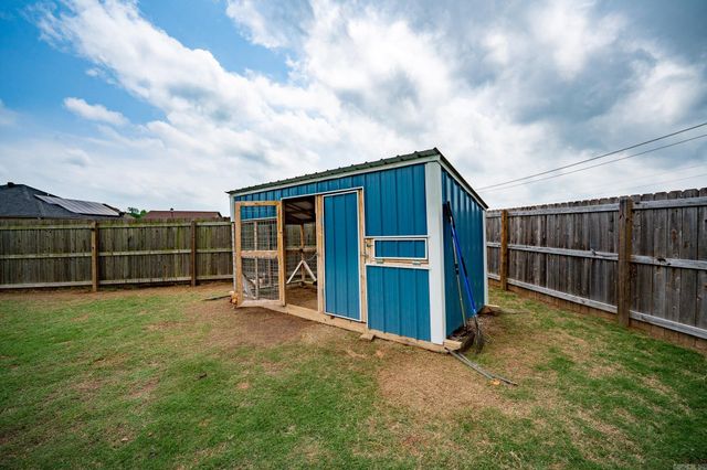 4 Clover Ridge, Vilonia, AR 72173