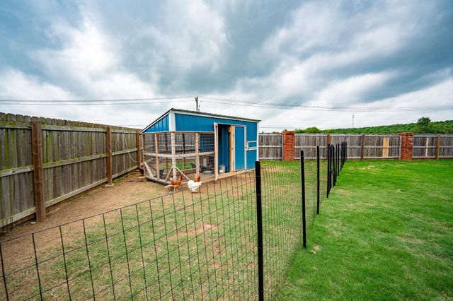 4 Clover Ridge, Vilonia, AR 72173