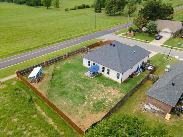 4 Clover Ridge, Vilonia, AR 72173