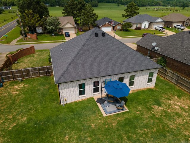 4 Clover Ridge, Vilonia, AR 72173
