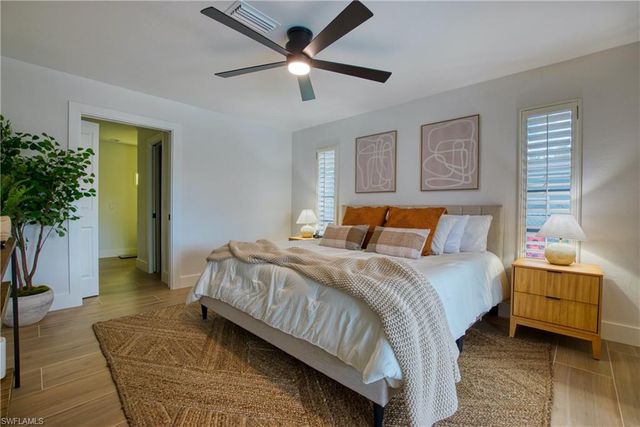 154 SW 52nd ST, Cape Coral, FL 33914