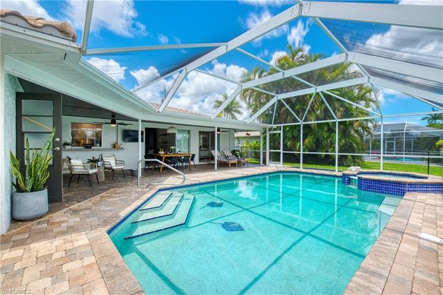 154 SW 52nd ST, Cape Coral, FL 33914