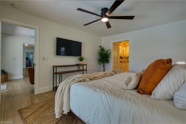 154 SW 52nd ST, Cape Coral, FL 33914