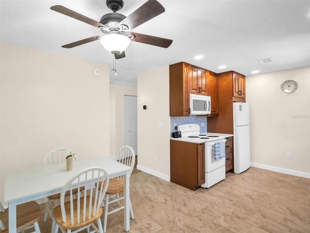 1011 COLDSTREAM COURT, Tarpon Springs, FL 34689