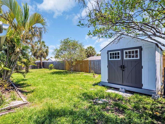 1011 COLDSTREAM COURT, Tarpon Springs, FL 34689