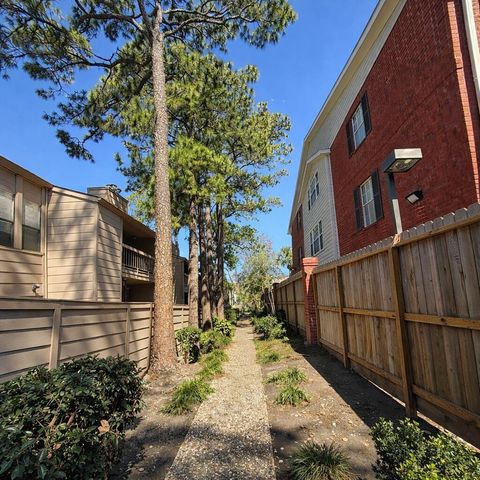 2125 Augusta Drive 74, Houston, TX 77057