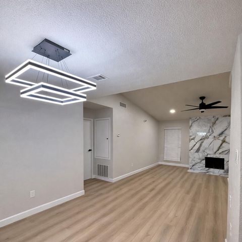 2125 Augusta Drive 74, Houston, TX 77057