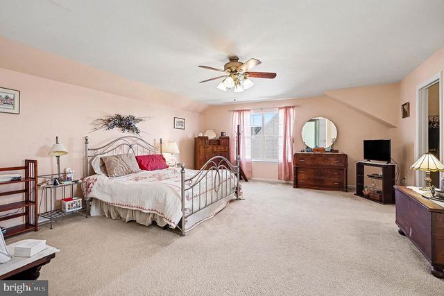 3706 WHEATLAND DR, Dover, PA 17315