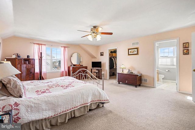 3706 WHEATLAND DR, Dover, PA 17315