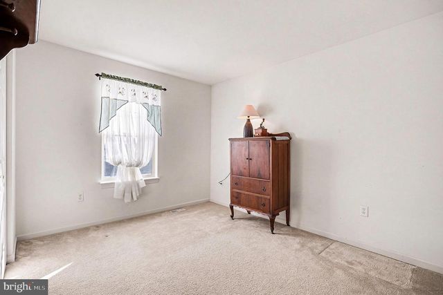 3706 WHEATLAND DR, Dover, PA 17315